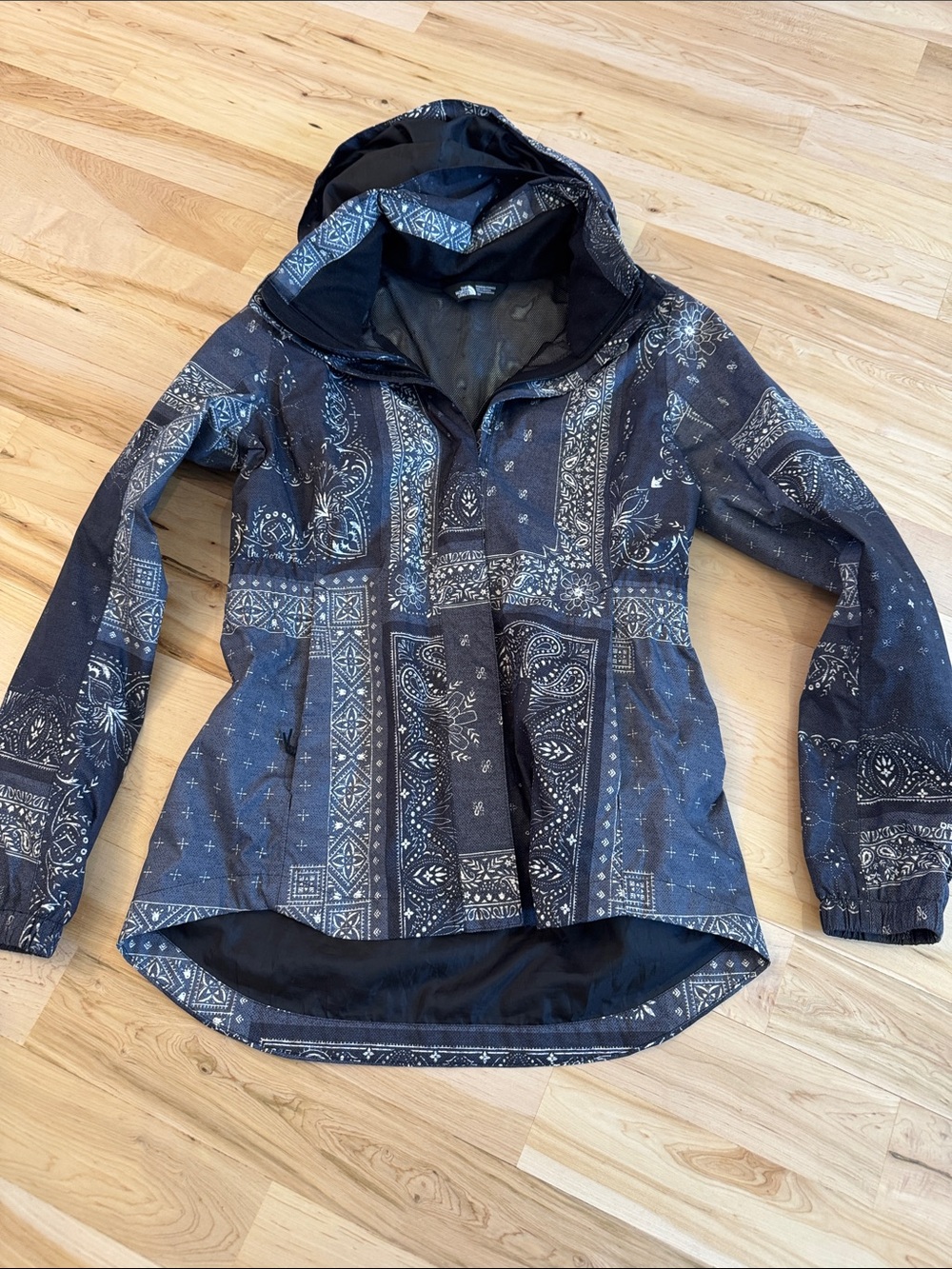 The North Face Fanorak Pullover Packable Jacket black-gray bandana/patchwork-S
